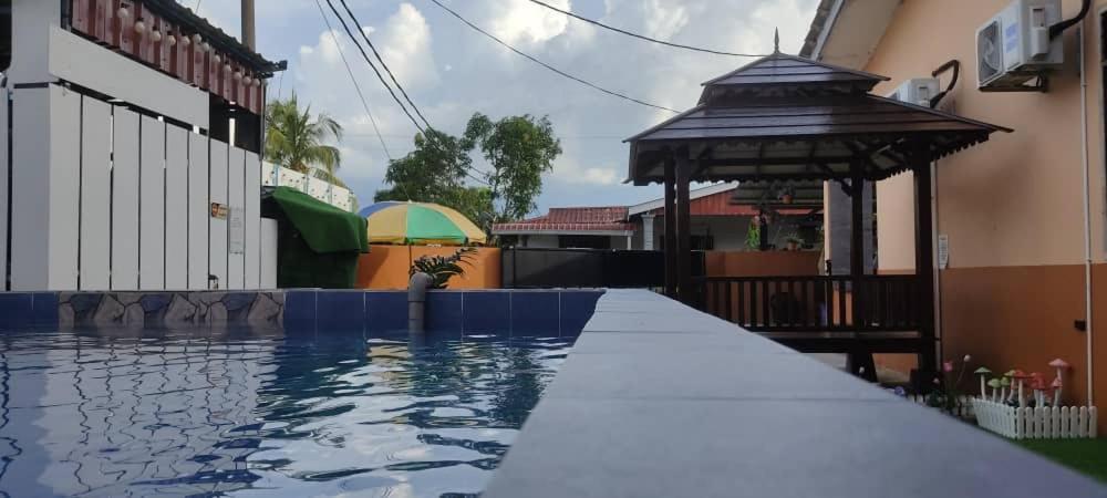 Ns Homestay Private Pool Distrikt Tanah Merah Exterior foto